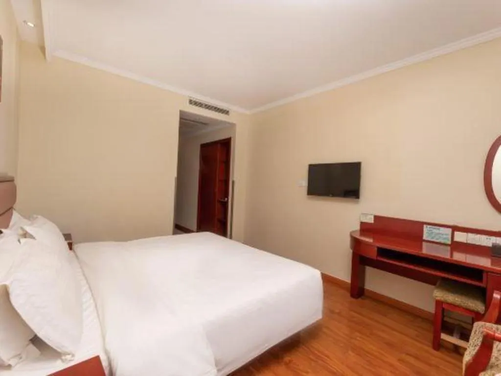 Greentree Inn Suzhou Railway Station North Square Haobainian Wedding Dress City Express Hotel