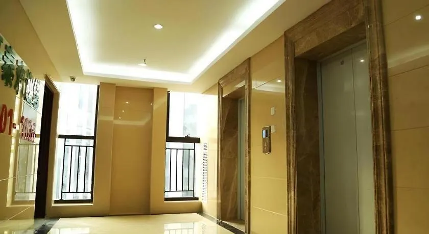 ***  Greentree Inn Suzhou Railway Station North Square Haobainian Wedding Dress City Express Hotel סין